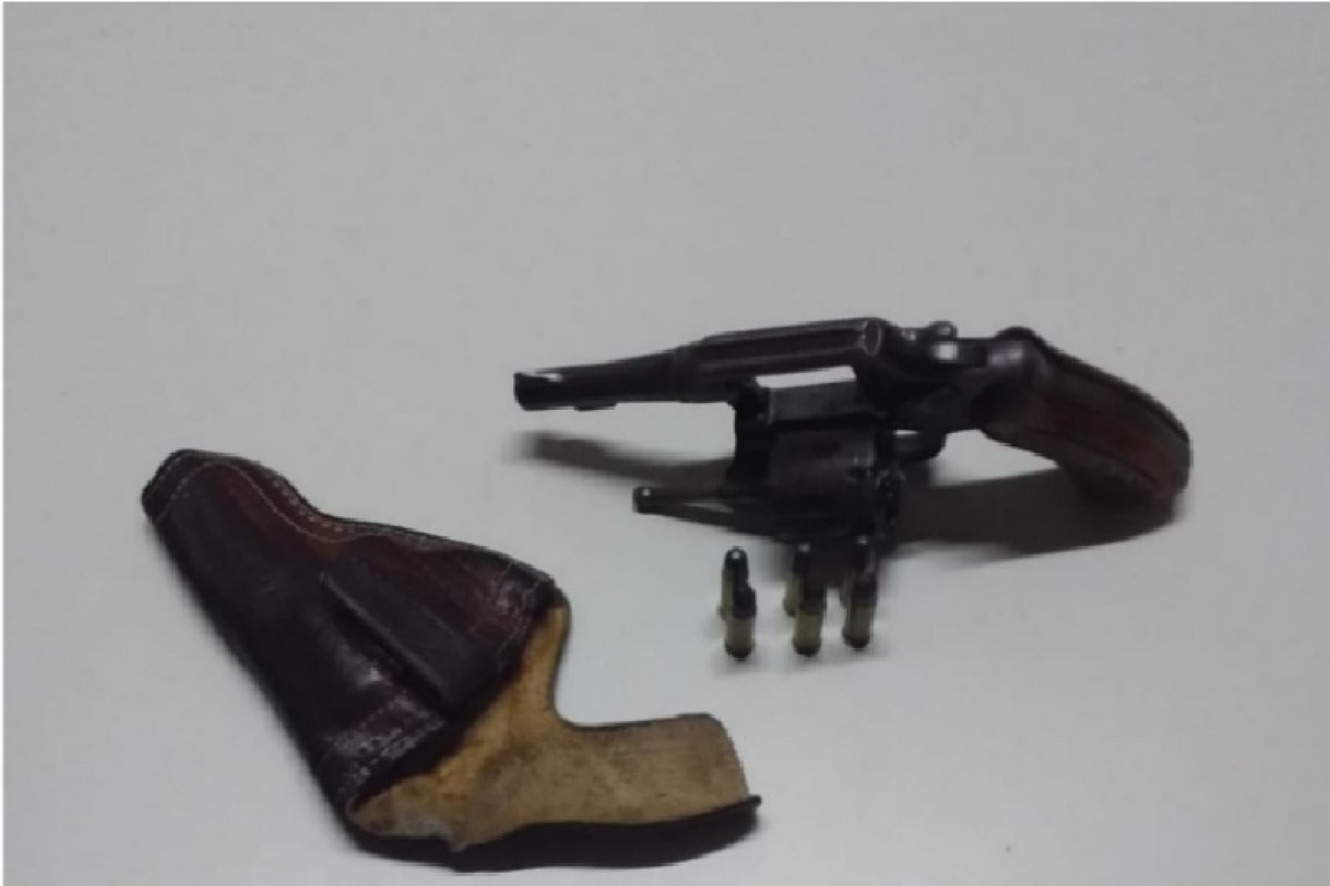 Polícia Militar prende suspeito de agredir pai e irmão em Macaúbas (BA)