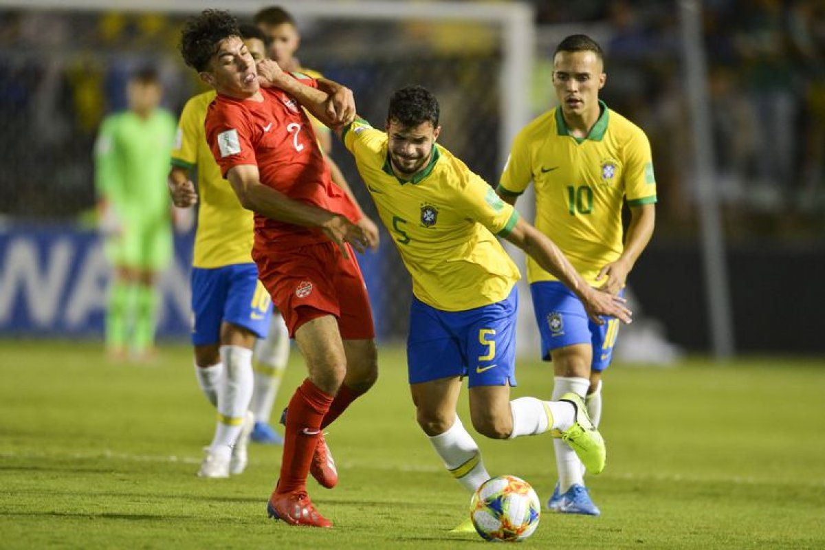 Brasil estreia com goleada na Copa do Mundo Sub-17