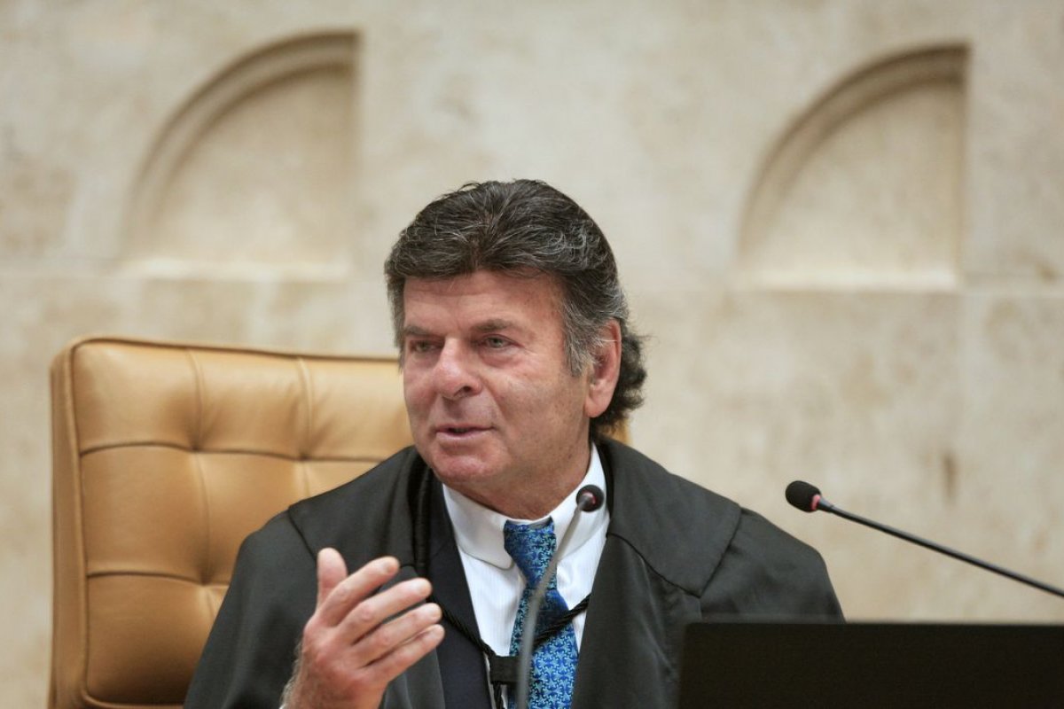 Fux diz que, em países com restrições à imprensa, democracia é uma mentira