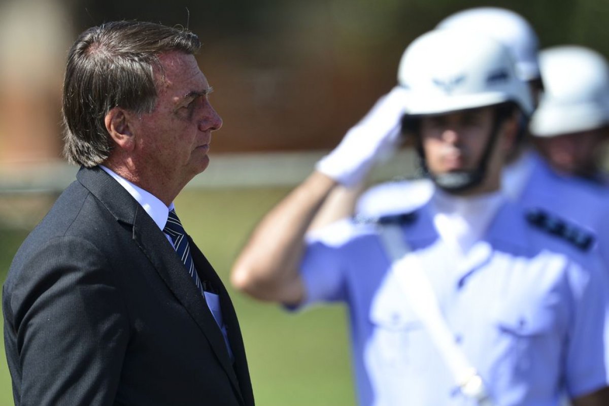 Bolsonaro fala sobre ameaças que recebe: "preocupação é com quem não fala o que vai fazer"