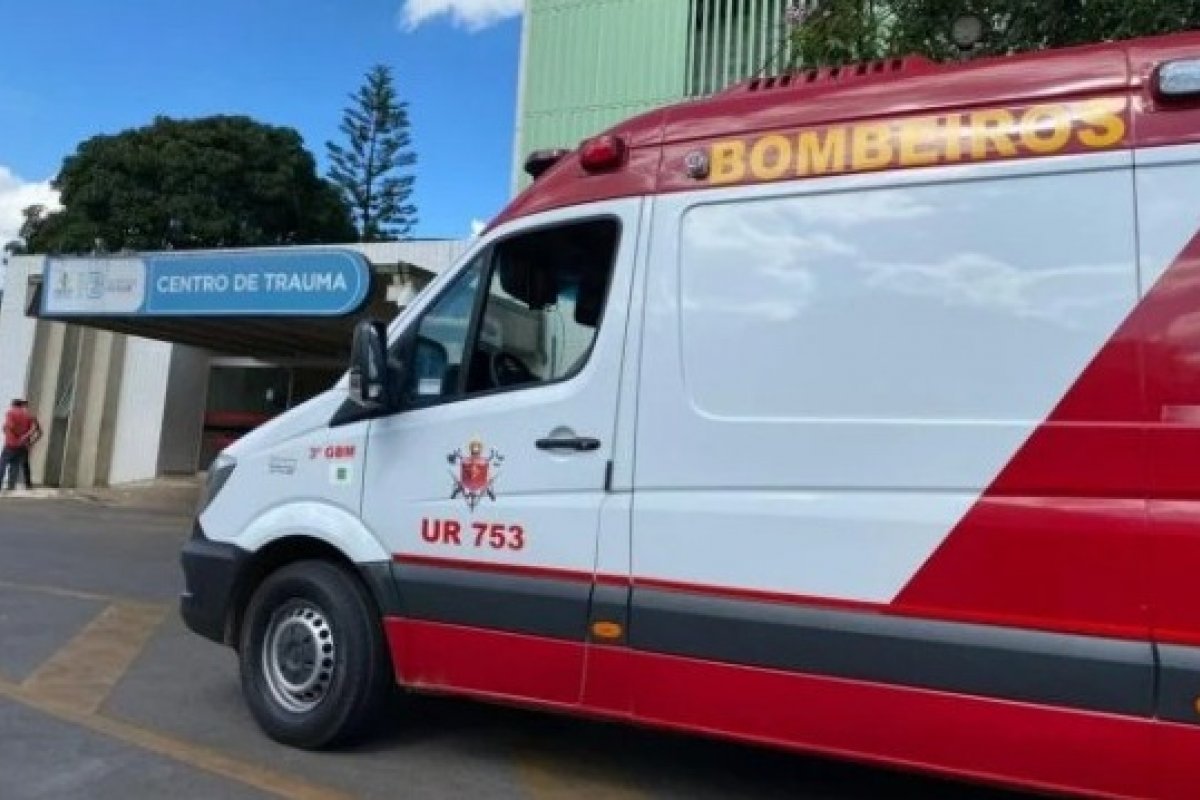 Cozinheira morre após panela de pressão explodir em restaurante 