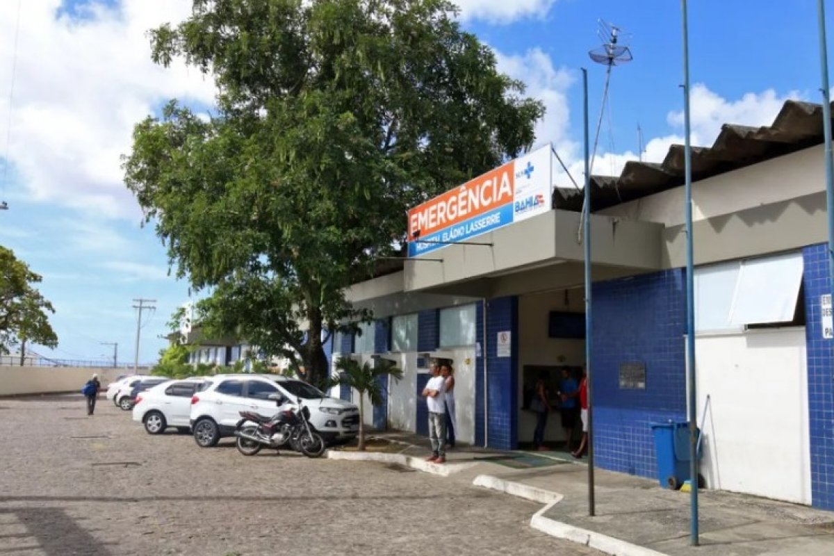 Paciente de hospital em Salvador é morto a tiros após invasão de homens armados