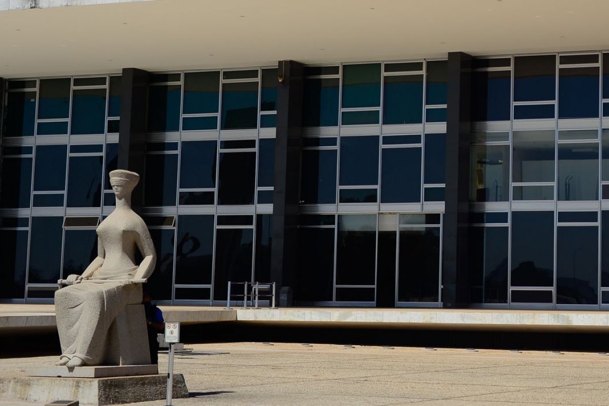 Senado aprova PEC que amplia idade máxima para nomeação de ministros do STF