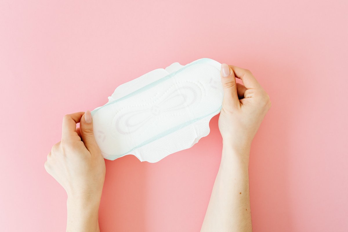 Espanha: PL prevê licença de 3 dias para mulheres com dores graves durante período menstrual