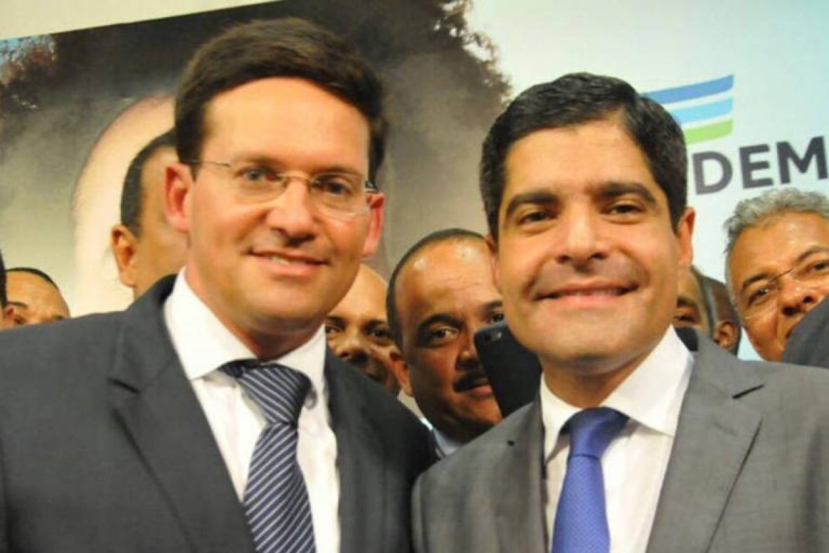 João Roma volta a criticar ACM Neto: 'candidato genérico do PT'