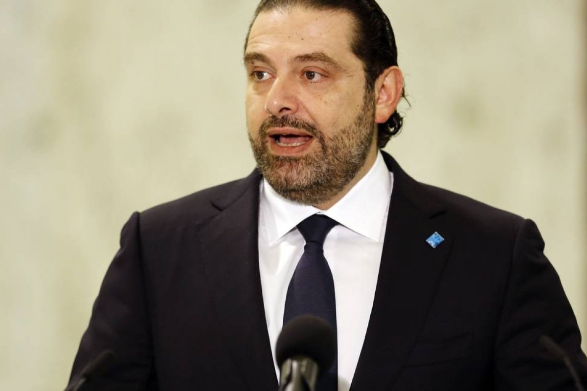 No Líbano, primeiro-ministro renuncia ao cargo