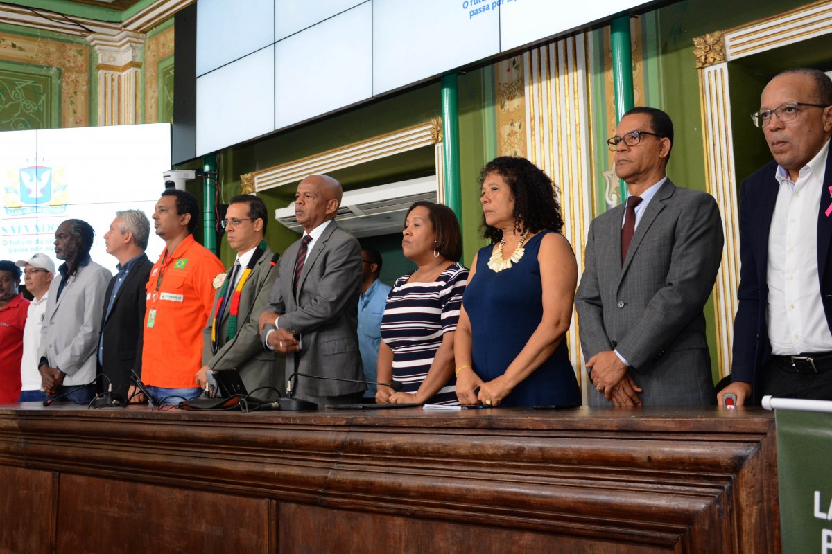CMS criar Frente Parlamentar Mista em Defesa da Petrobras na Bahia