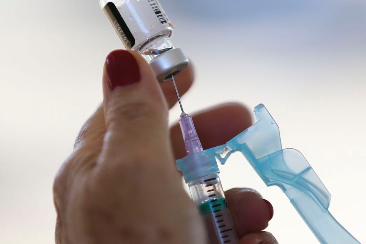 Fiocruz: Covid-19 volta a predominar na ocorrência de vírus respiratórios