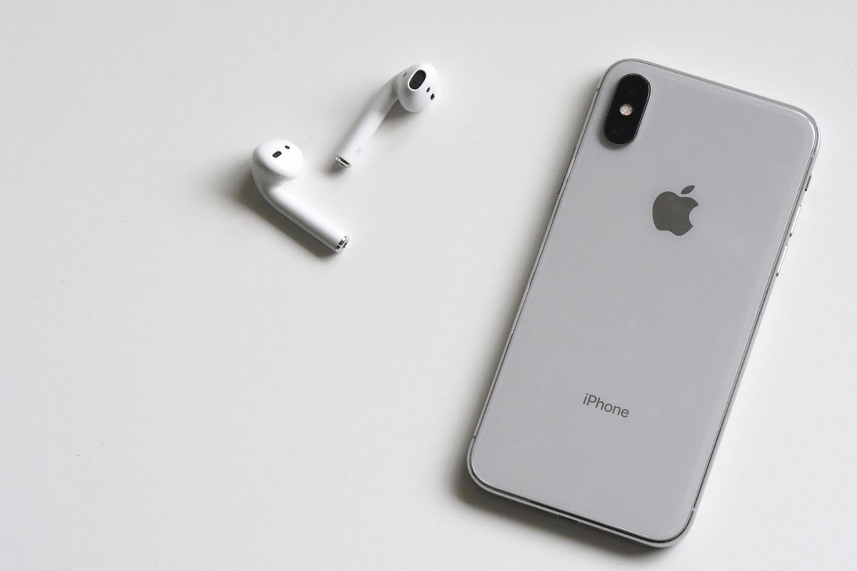 EUA: família processa Apple e diz que AirPods deixaram criança surda