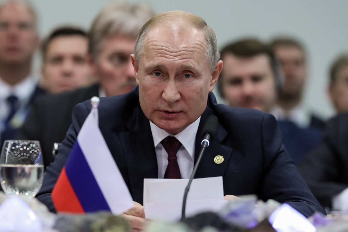 Putin assina decreto para agilizar cidadania a ucranianos