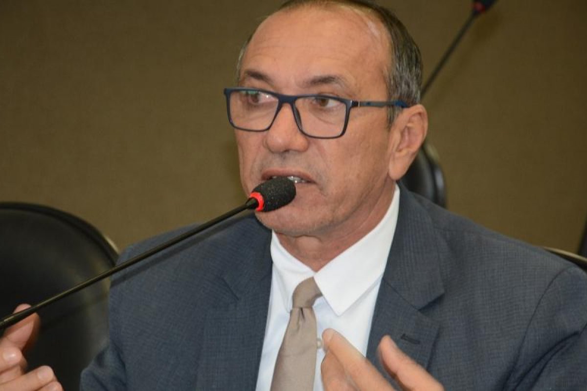 AL-BA: bancada evangélica não cumpre acordo e votação do PL Millena Passos é adiada