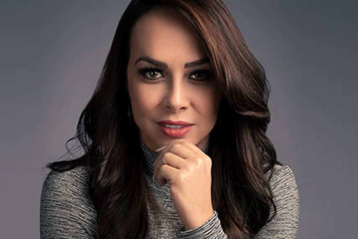 Renata Spallicci, escritora e palestrante, participa da  TEDx CampoGrande na capital baiana 