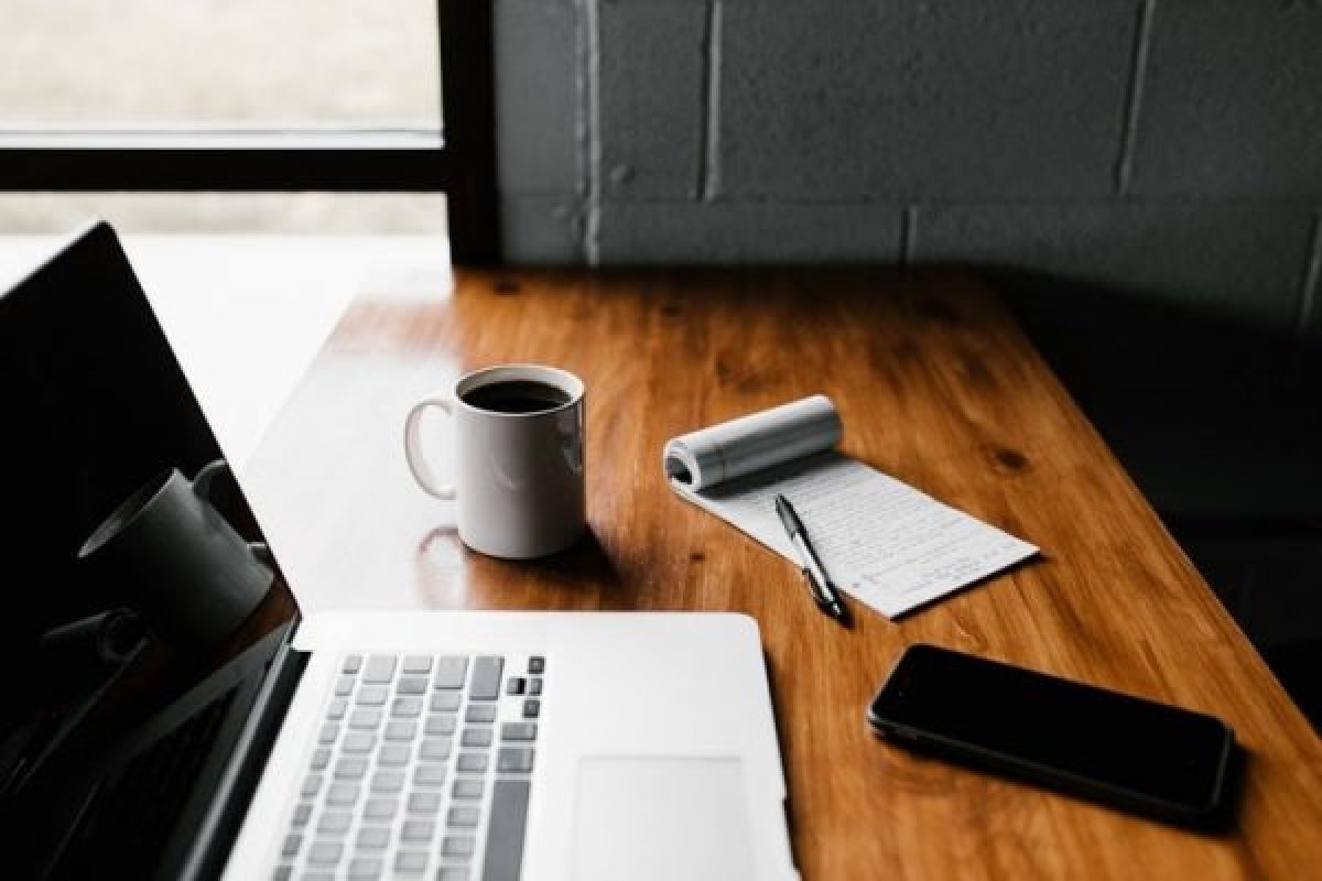Matrículas em cursos híbridos registram alta de 43% em 2022