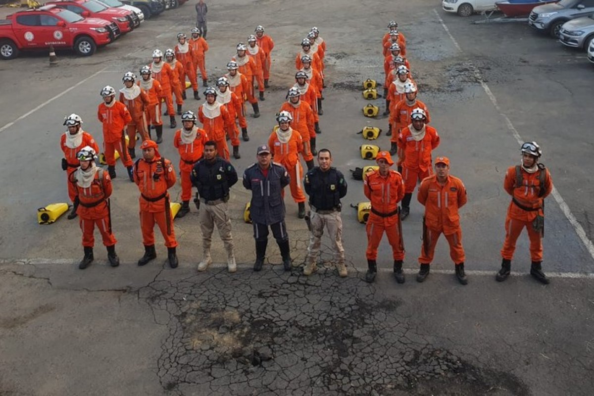 Bahia vai enviar bombeiros militares para ajudar nas buscas e resgates em Pernambuco 