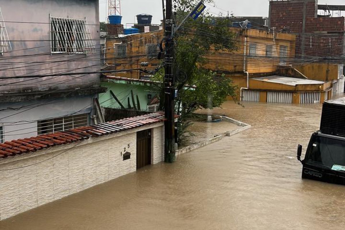 Ao menos 35 pessoas morreram devido às chuvas em Pernambuco, diz Defesa Civil