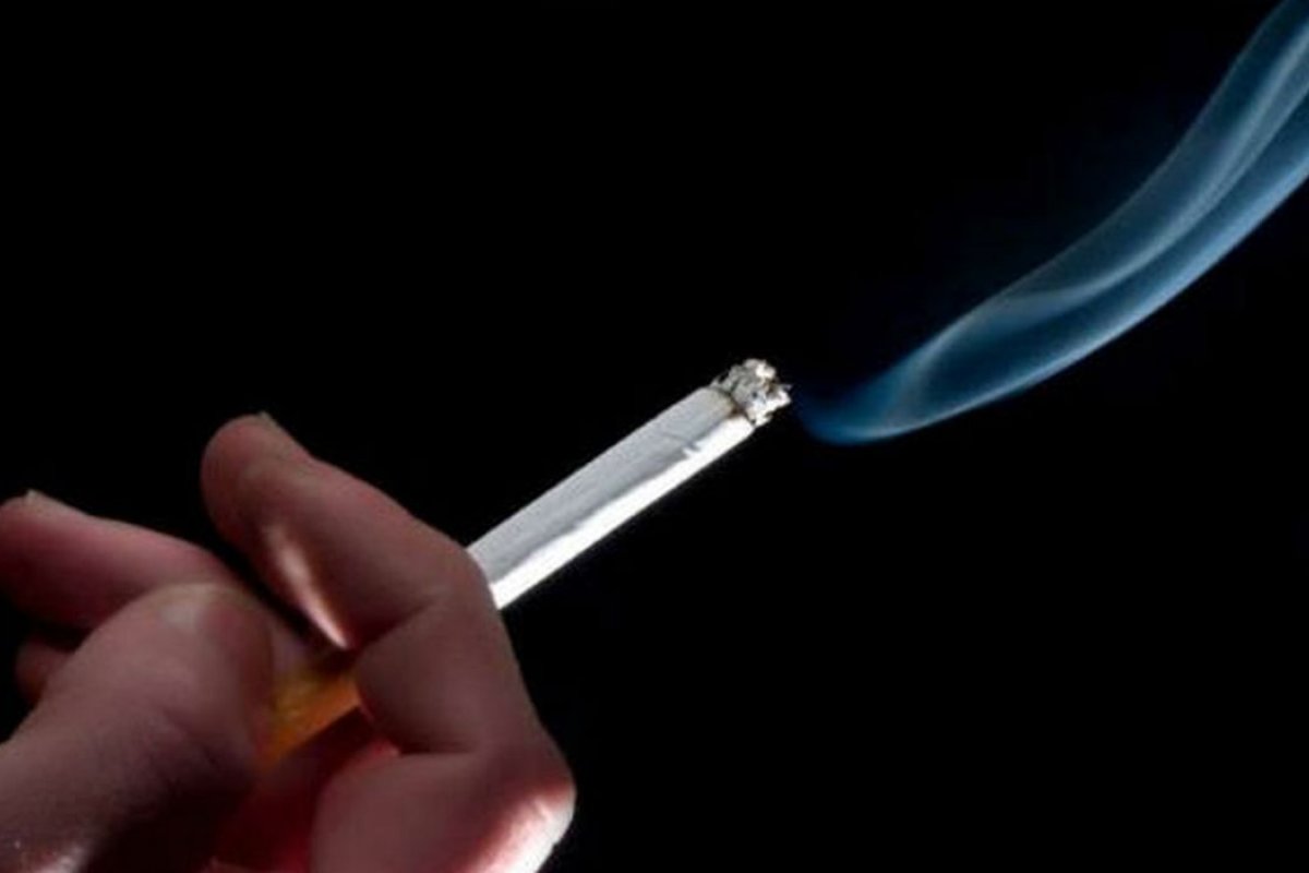 Tabaco contribui para maioria da poluição dos plásticos no planeta, afirma OMS