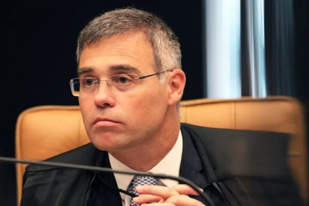 Mendonça dá 10 dias para Planalto explicar sigilo sobre pastores
