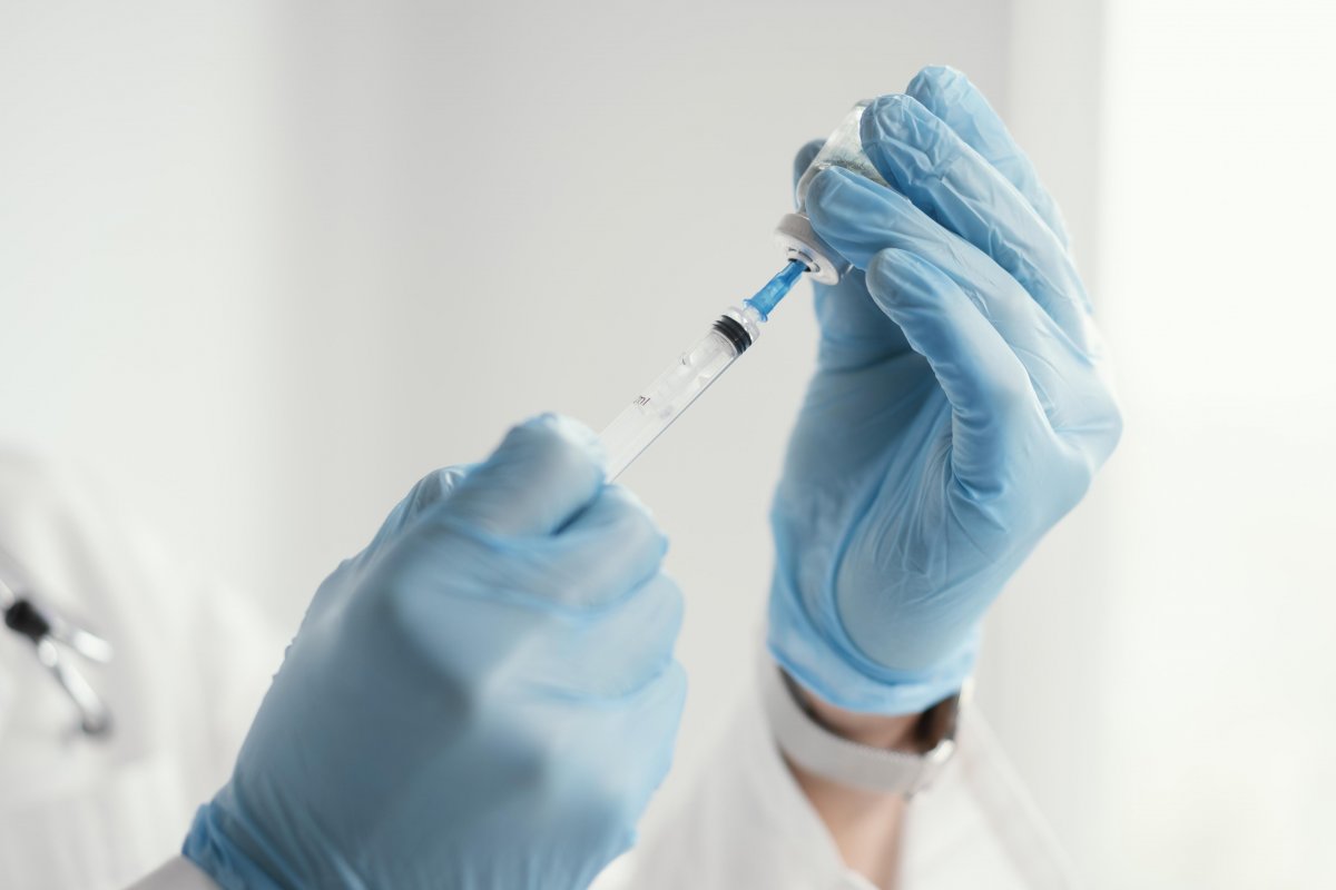 46 milhões de brasileiros não tomaram dose de reforço da vacina contra a Covid-19