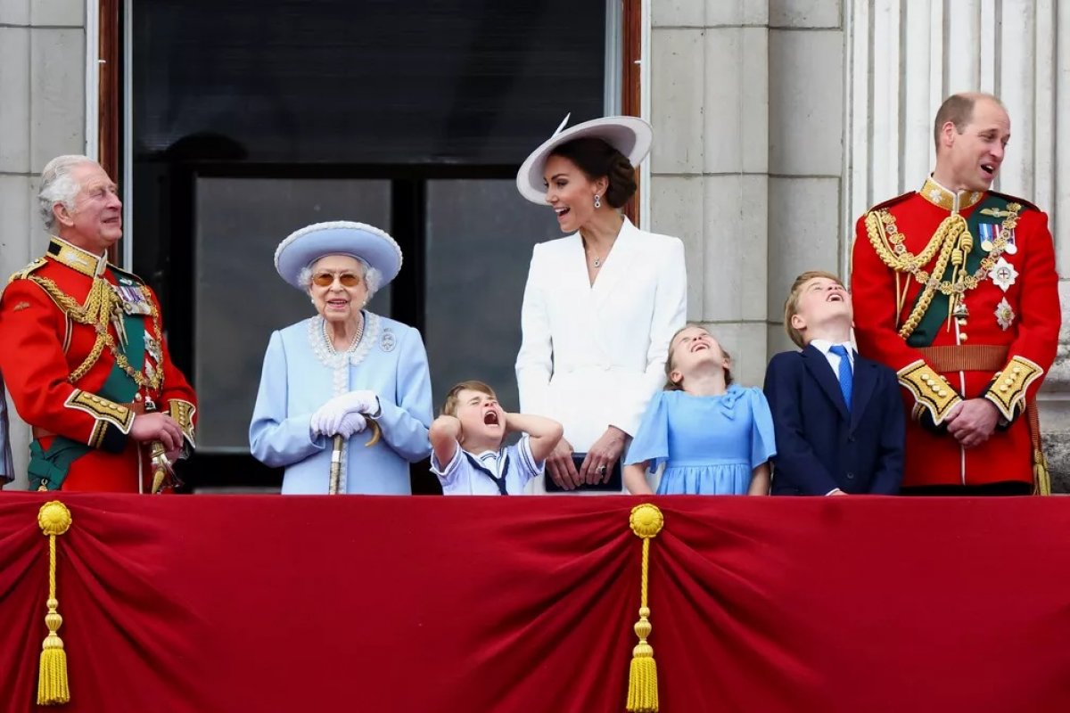 Jubileu de Platina: segundo dia de comemoração começa sem Elizabeth II e com felicitações da Coréia do Norte