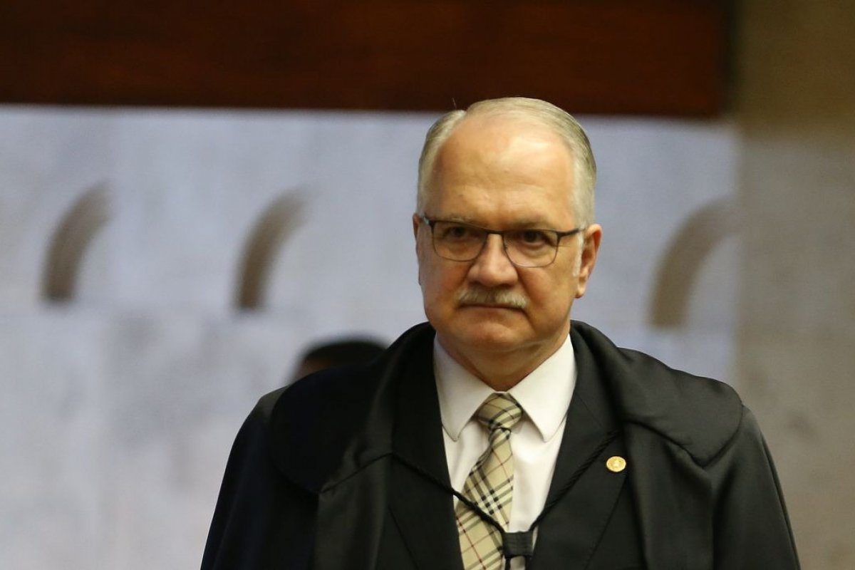 Fachin diz que estão 'em xeque' no país as 'liberdades públicas'