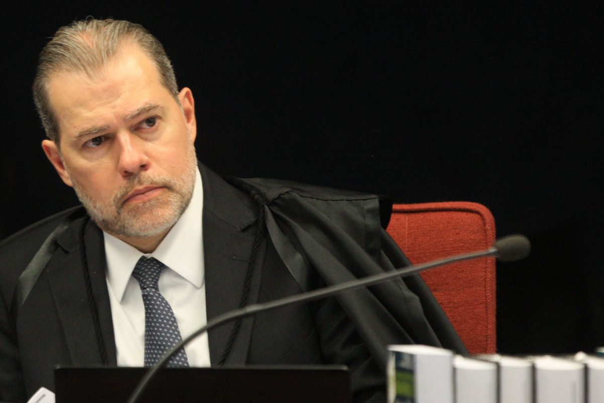 Dias Toffoli pede informações sobre reajuste dos planos de saúde para 2022