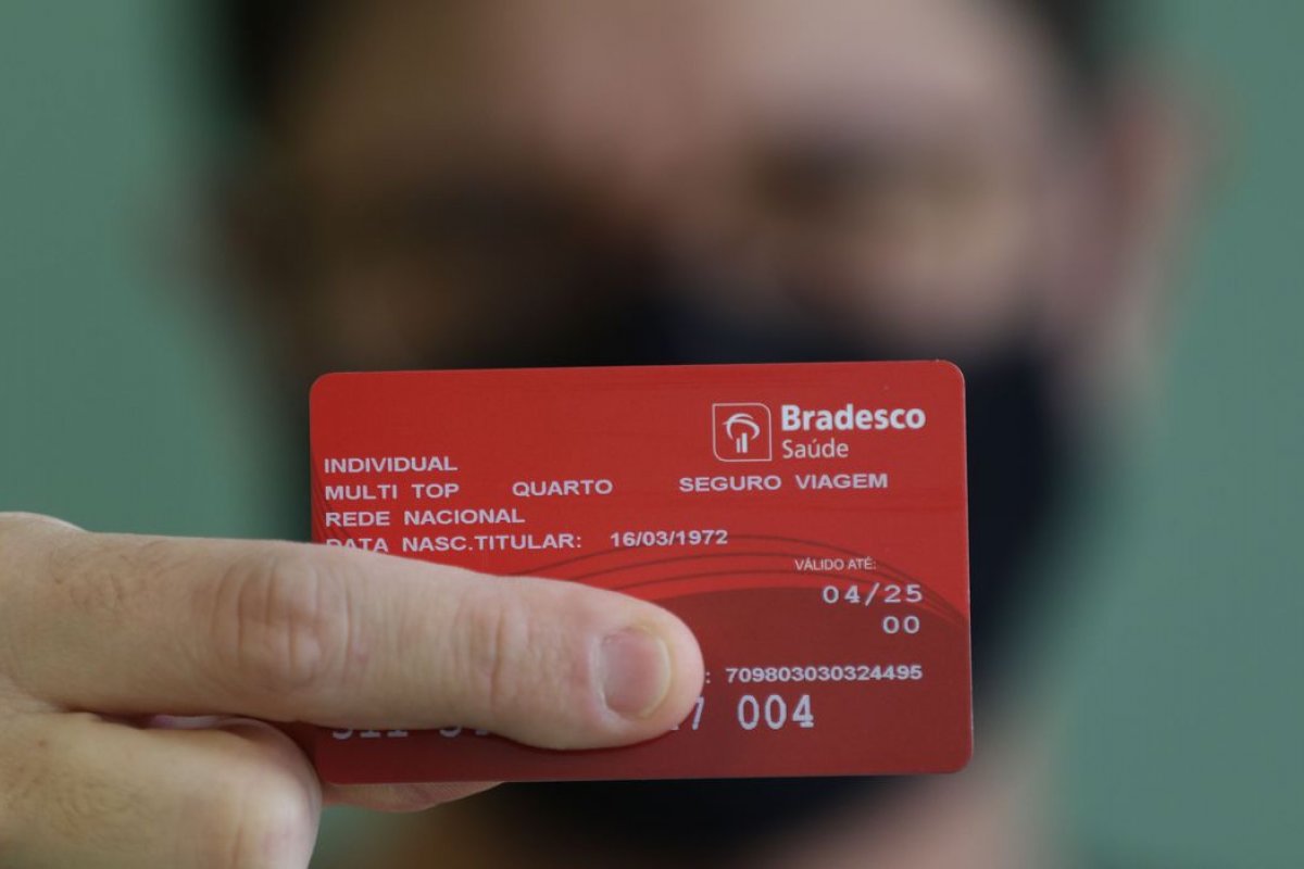 Levantamento mostra que quase 50% de entrevistados precisaram ajustar orçamento para não perder plano de saúde