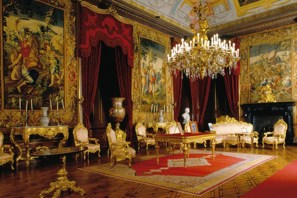 Portugal inaugura museu do tesouro da monarquia em maior caixa-forte do mundo