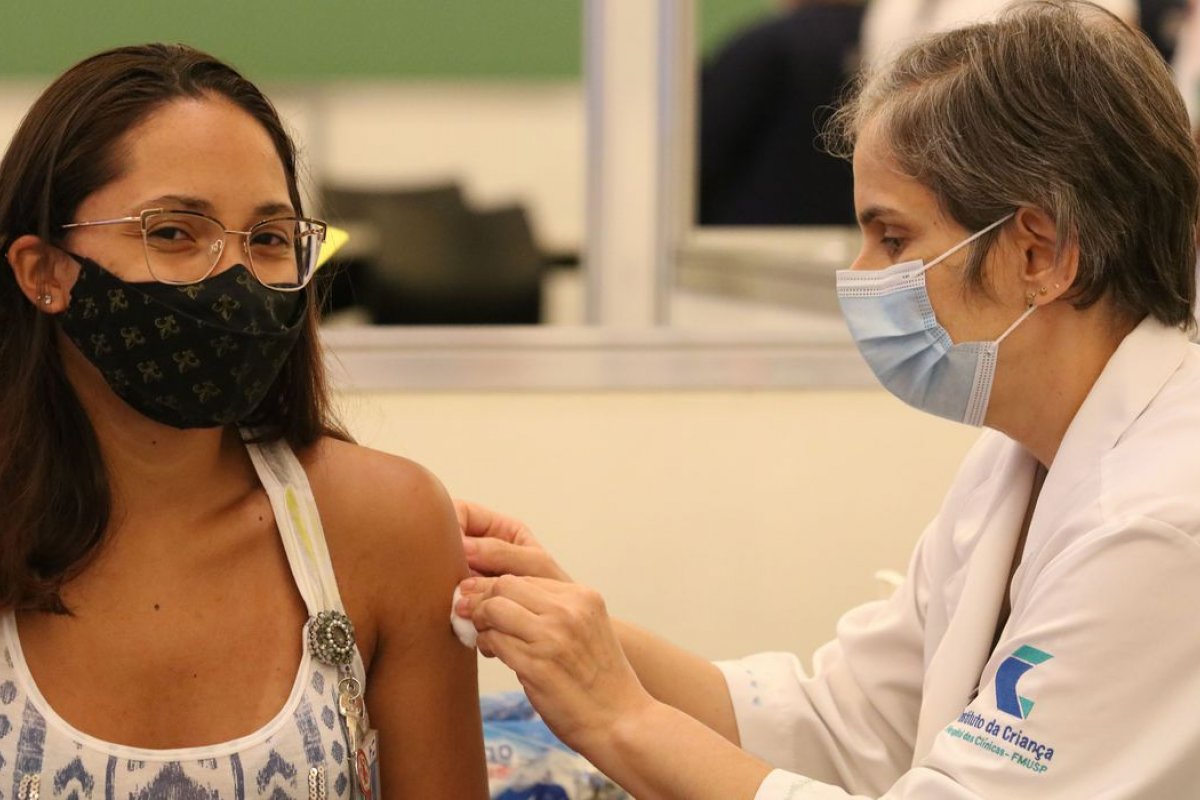 Covid: pesquisa da Fiocruz investiga casos entre jovens sem doenças crônicas