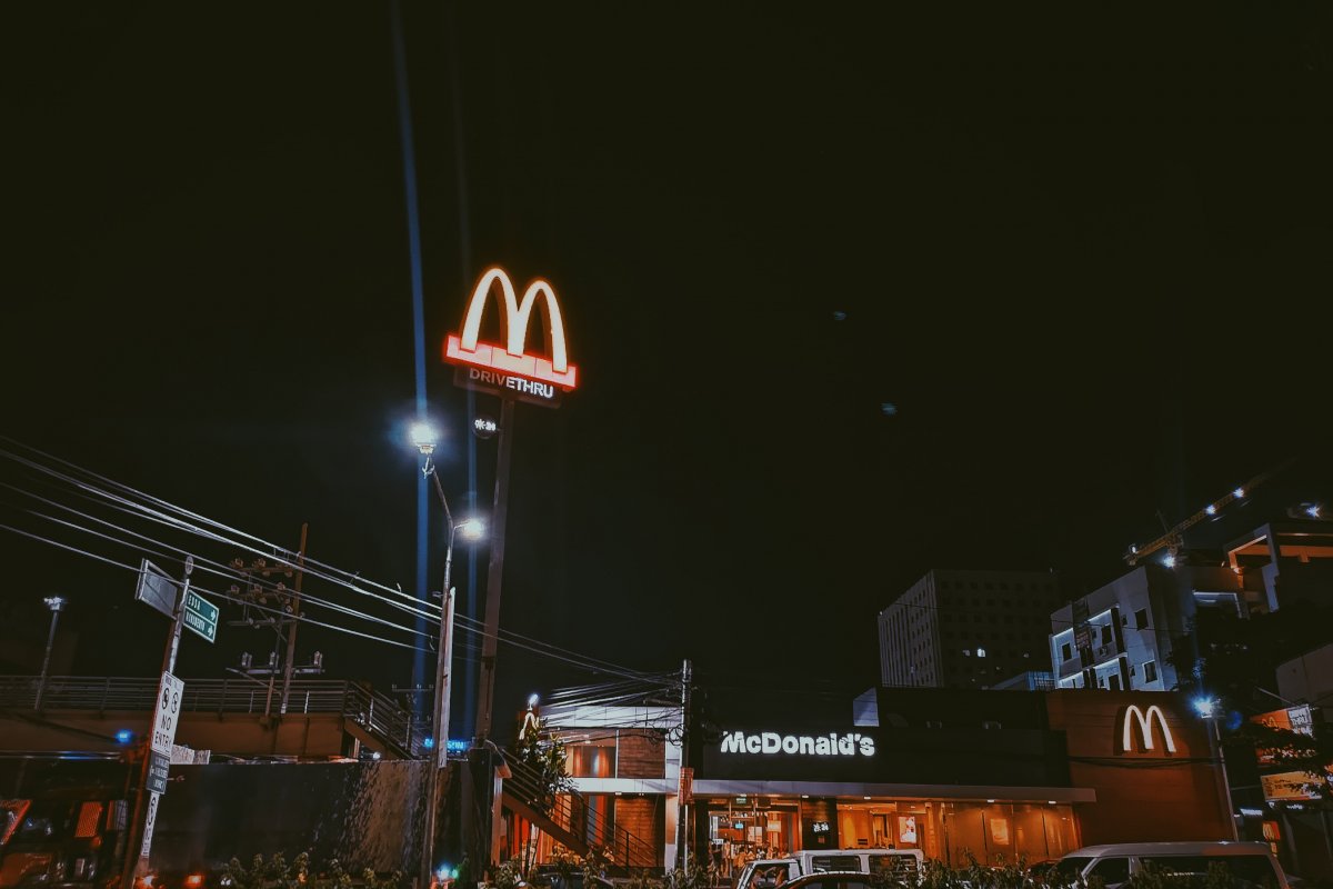 Rússia substitui McDonald’s e inaugura Vkusno i Tochka