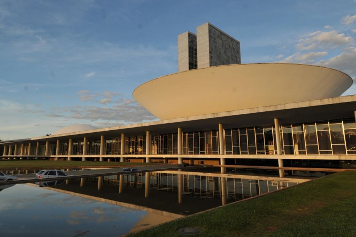 Comissão da Câmara aprova projeto que aumenta limite de faturamento do MEI