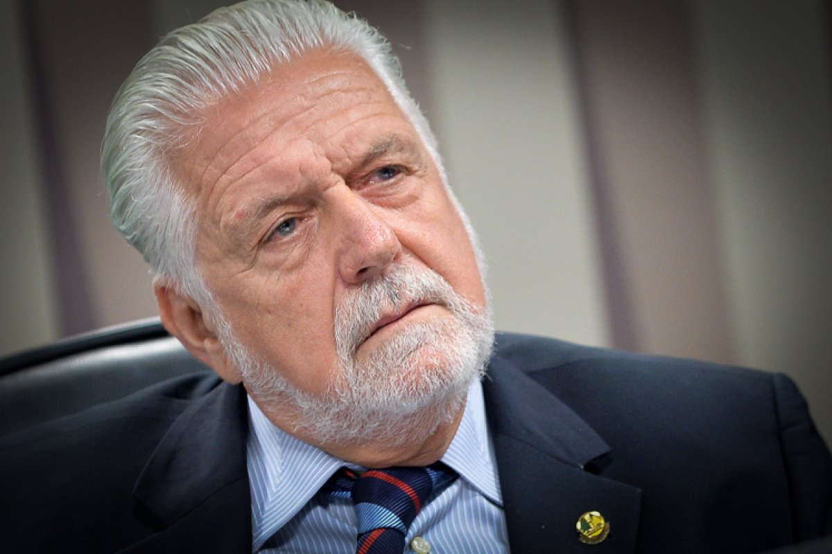 "Esse projeto é uma demagogia para enganar o povo", diz Jaques Wagner sobre voto contra limite do ICMS