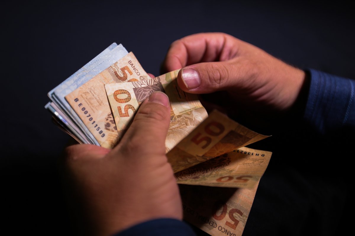 Alta da taxa básica de juros deve impactar crédito e prestações, aponta Anefac