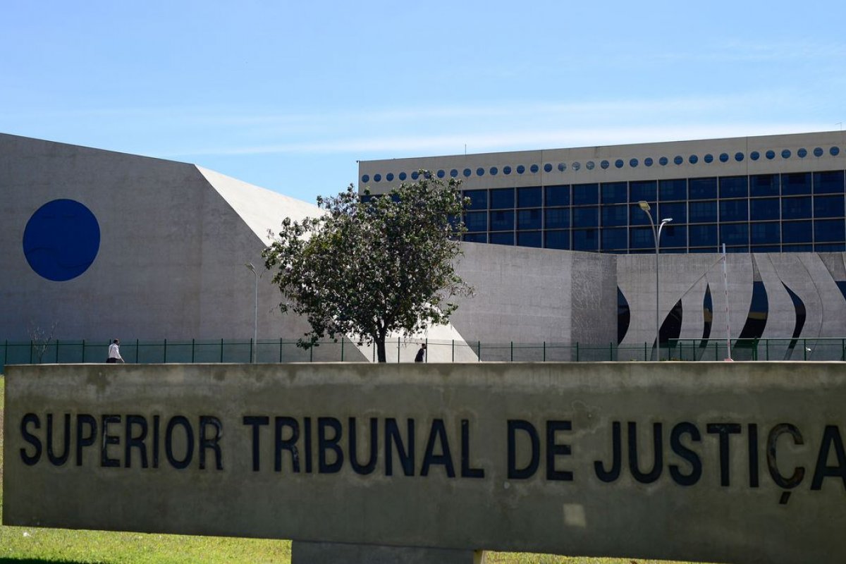 STJ faz licitação para a compra de carabinas no modelo padrão da OTAN