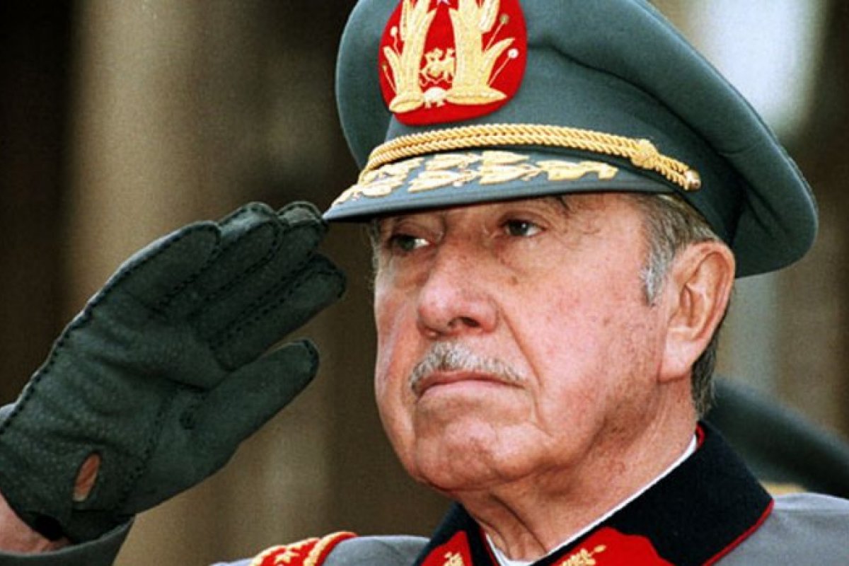 Ex-presidente do Chile será um vampiro em nova produção da Netflix 