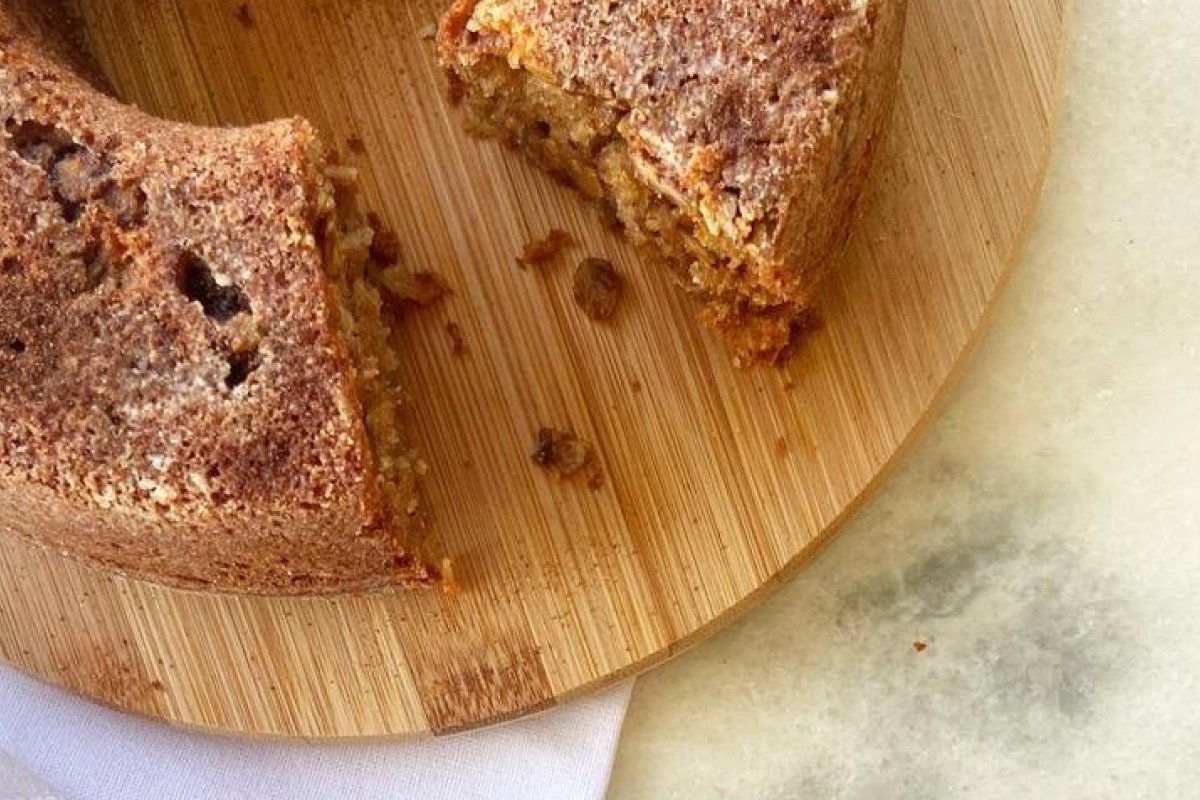 Sabor de infância: Bolo de Maçã com granola  