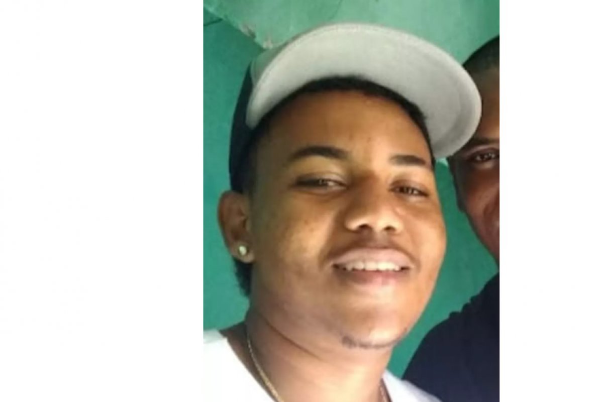 Jovem é morto a facadas após discussão com motorista de transporte alternativo em Lauro de Freitas (BA)