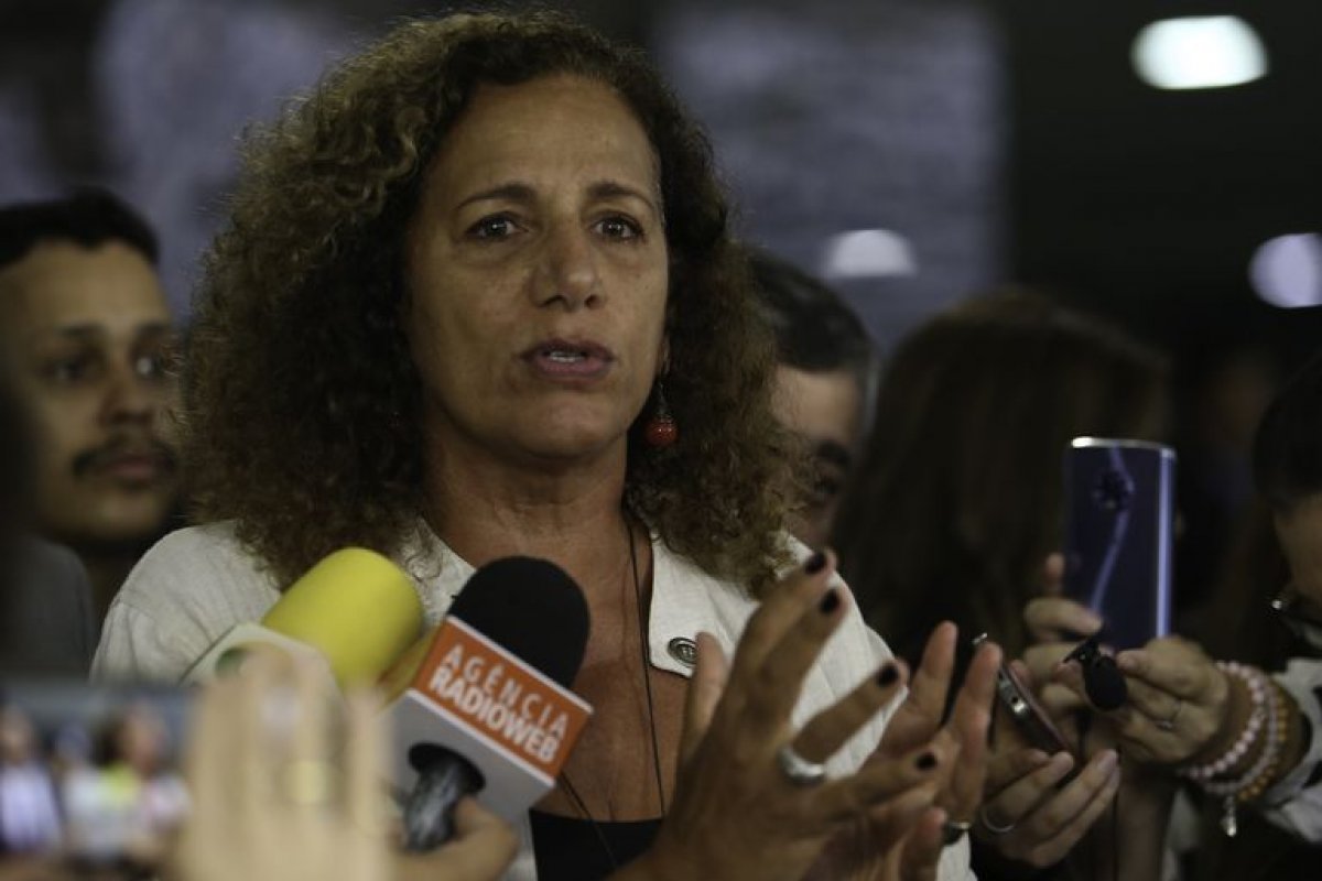 Representação do PTB contra a deputada Jandira Feghali é arquivado