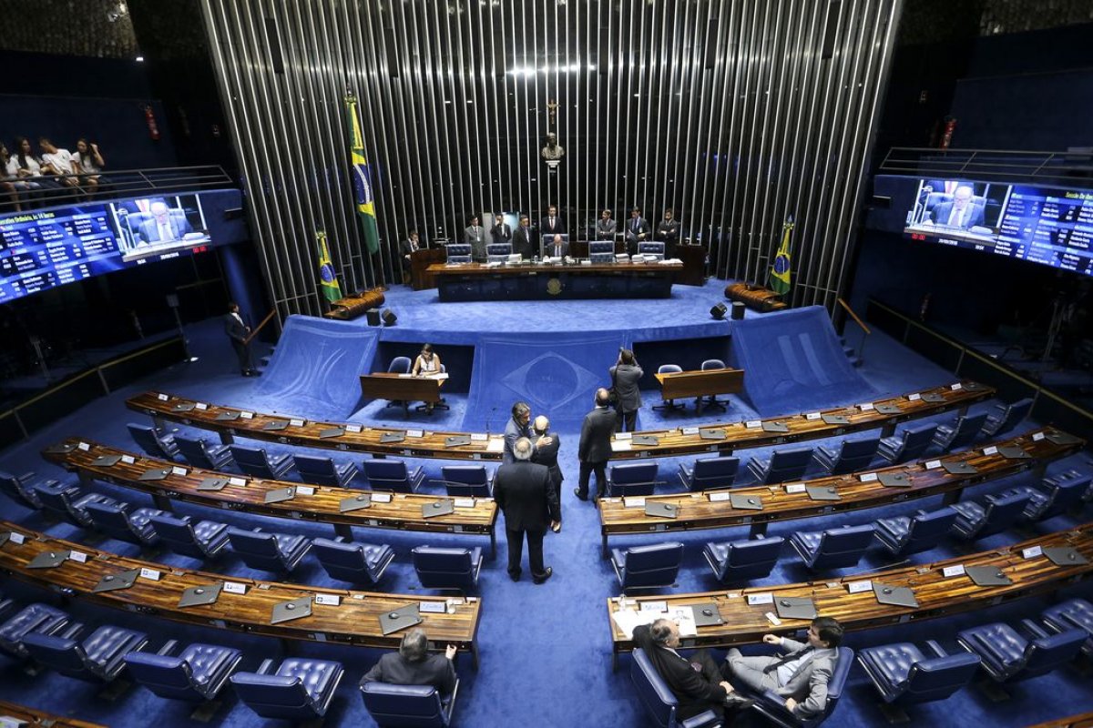 TCU vai apurar PEC que cria benefícios sociais a poucos meses das eleições