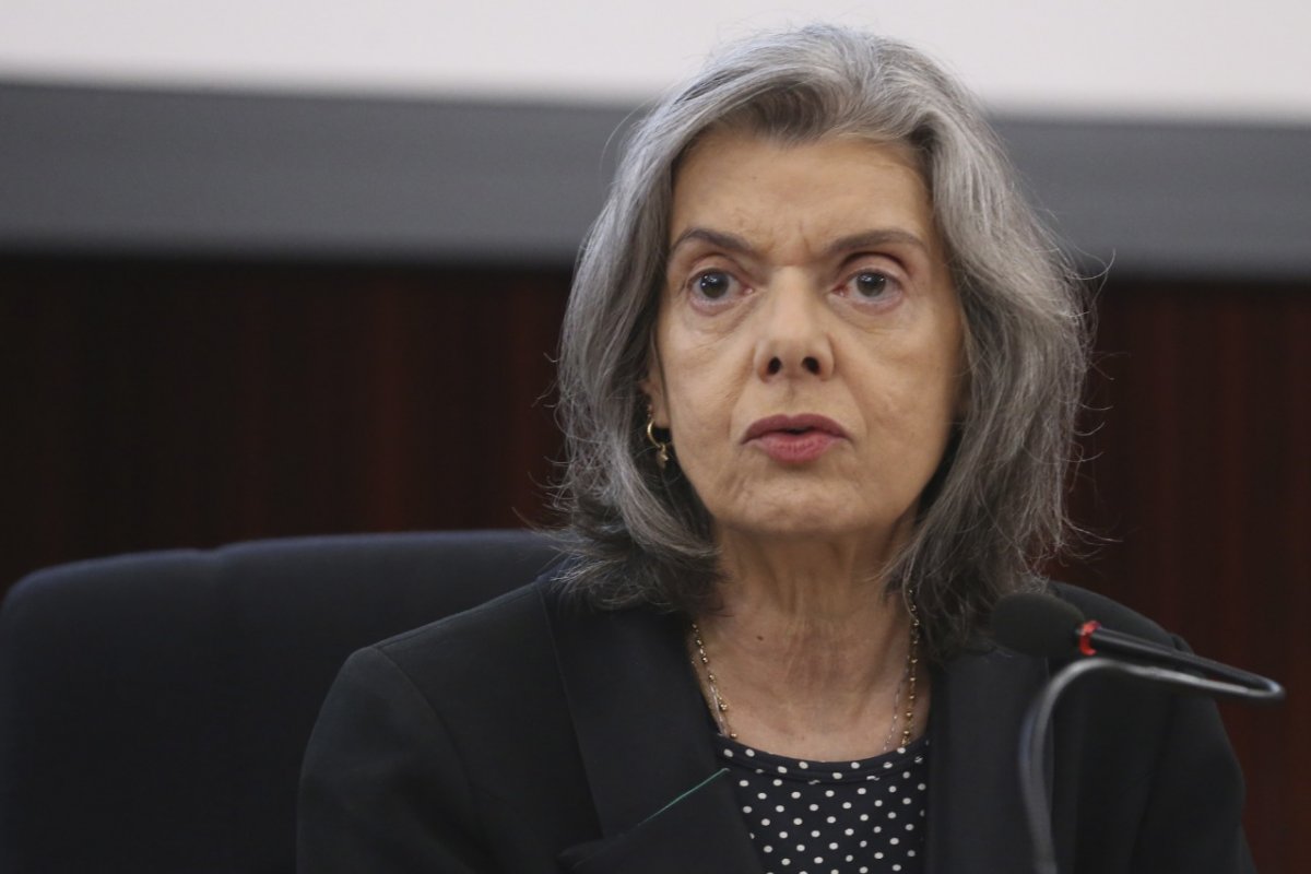 Supremo envia para análise da PGR indícios de interferência de Bolsonaro nas investigações do MEC