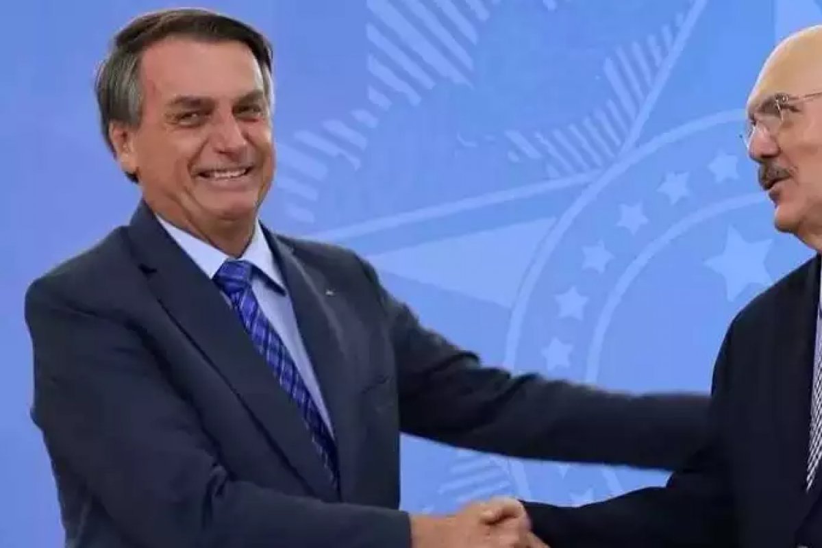 PGR rejeita solicitação de apuração contra Bolsonaro no caso do MEC