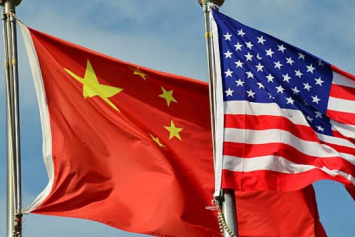 Diplomatas se reúnem para tentar diminuir tensão entre China e EUA