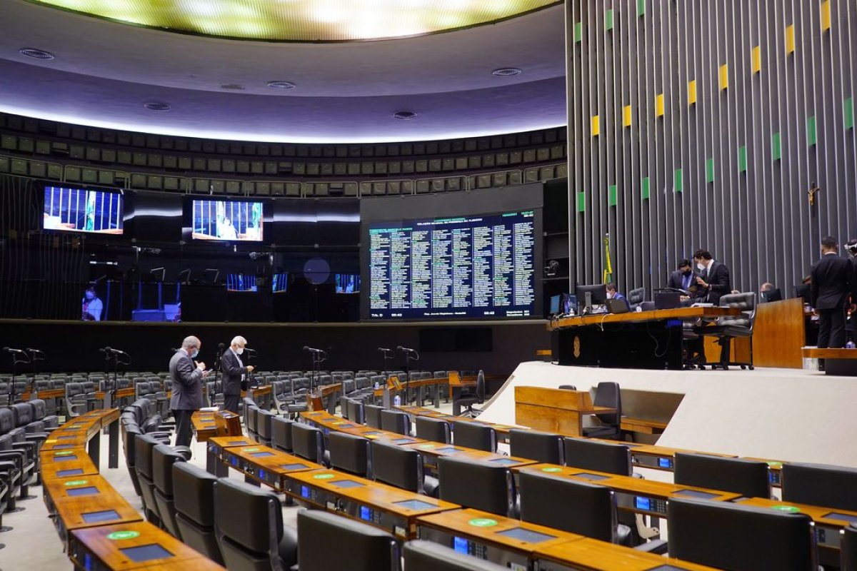 Congresso aprova LDO 2023 sem obrigatoriedade de emenda do relator