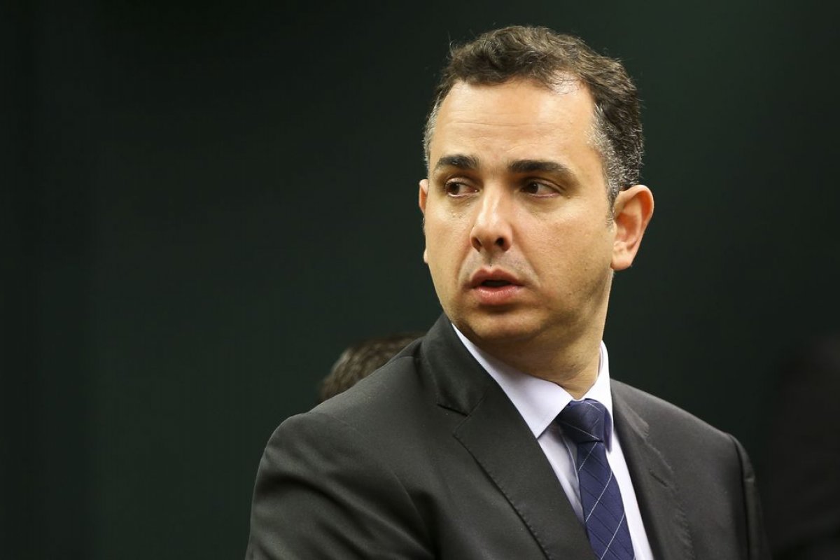 Pacheco, Alcolumbre e Marcos do Val são acusados de 'condutas criminosas'