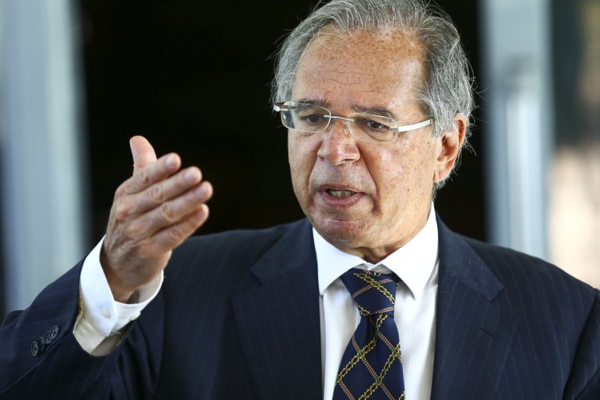 Guedes argumenta que se há fome no Brasil, PEC dos Benefícios não é 'eleitoreira'