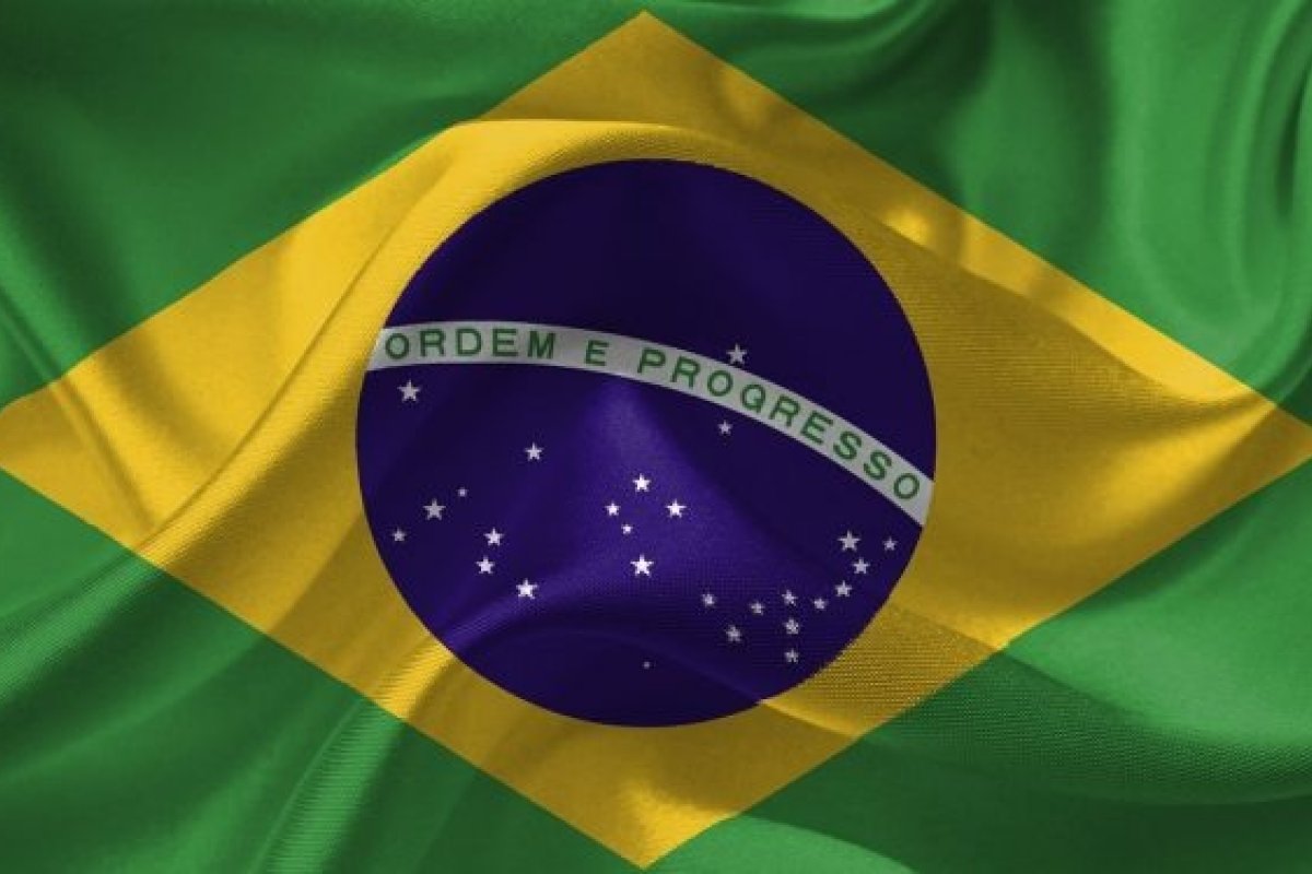 Bandeira do Brasil será considerada como propaganda eleitoral, segundo juíza 