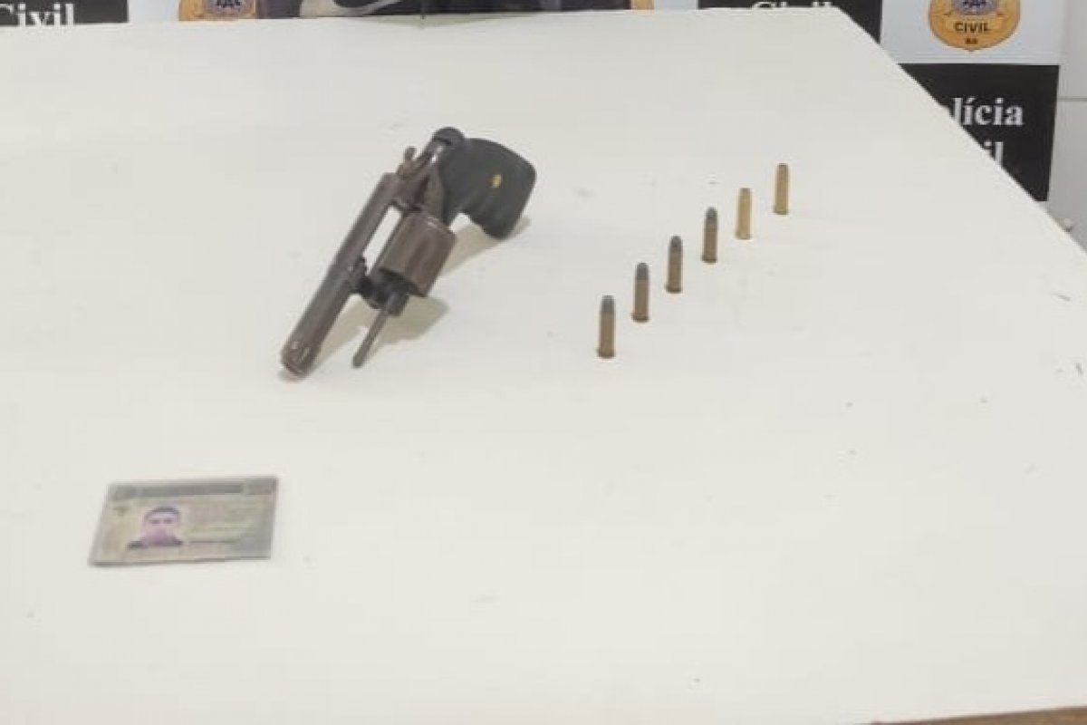 Homem é preso por porte ilegal de arma de fogo em Juazeiro (BA)