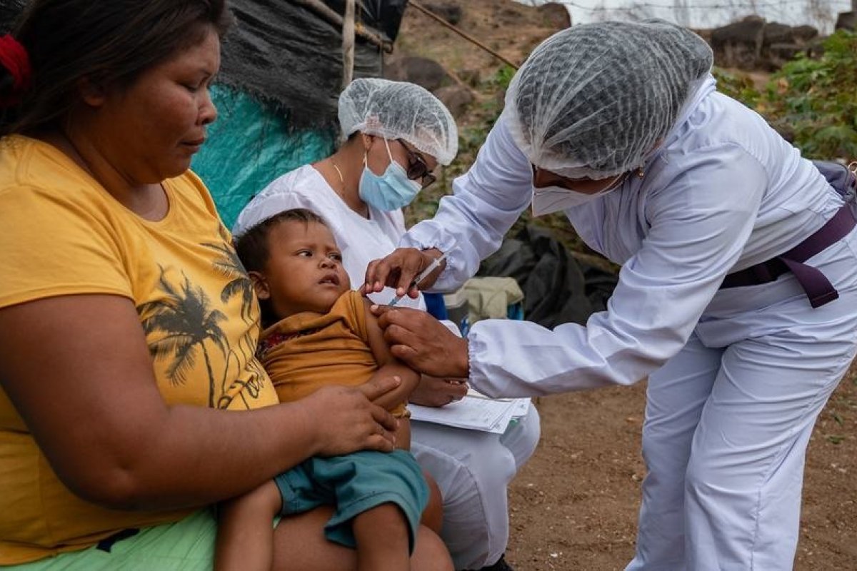 Pandemia: Brasil e Angola estão entre os 10 países mais atrasados em imunização geral 
