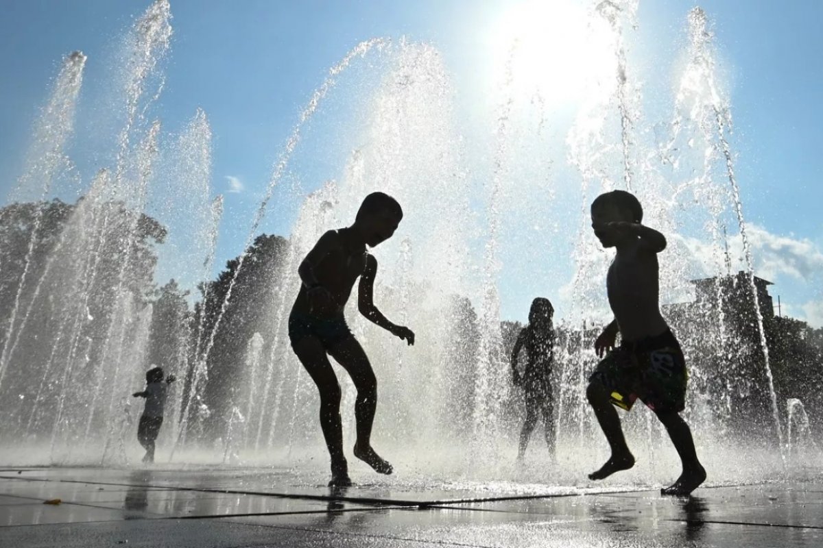 Onda de calor avança no norte da Europa e Reino Unido enfrentará 40,2ºC