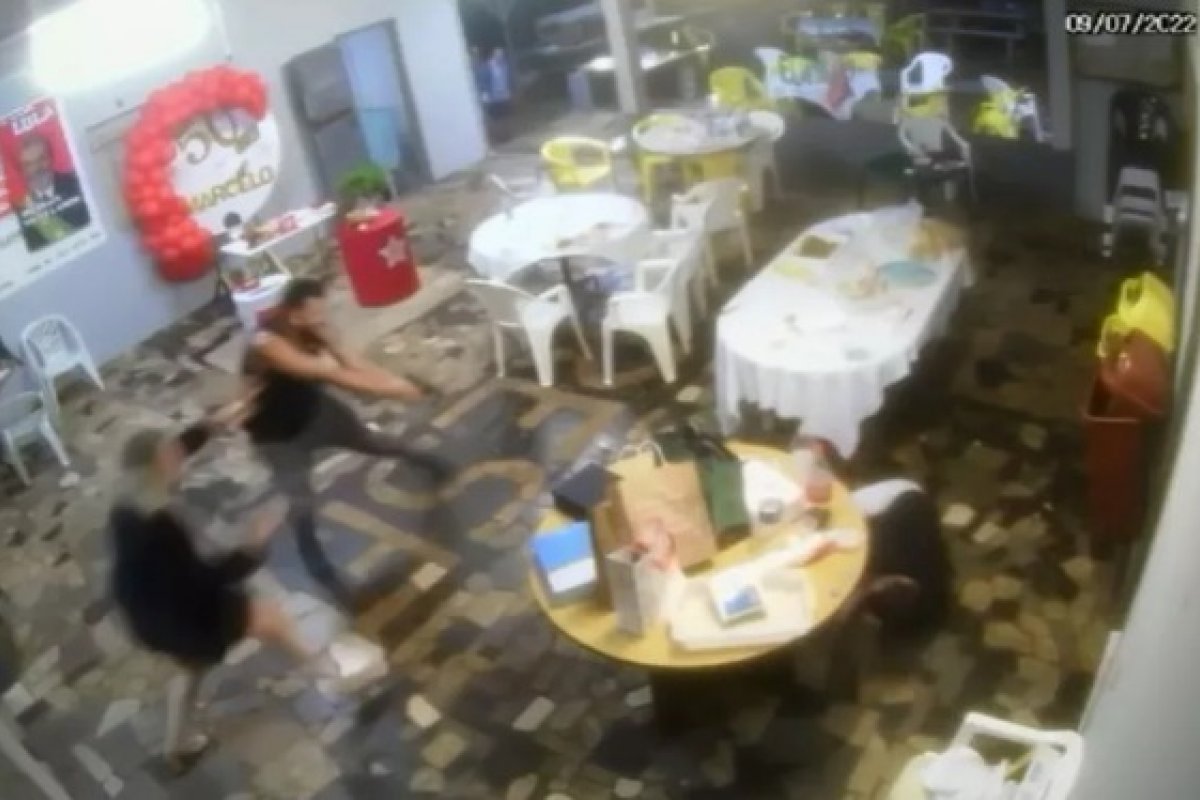 Caseiro dá depoimento e enfraquece tese de esposa de policial que matou petista
