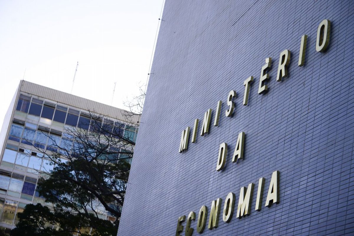 Novo bloqueio bilionário será anunciado pelo governo federal nesta sexta (22)